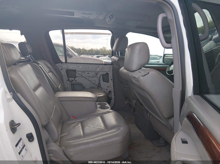 2009 INFINITI QX56 · Фото 8