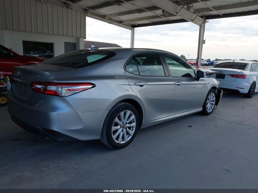 TOYOTA CAMRY - zdjęcie 4