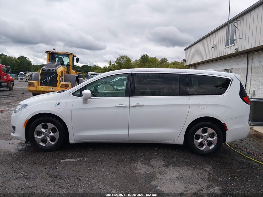CHRYSLER PACIFICA HYBRID 2018 VIN 2C4RC1H76JR318167