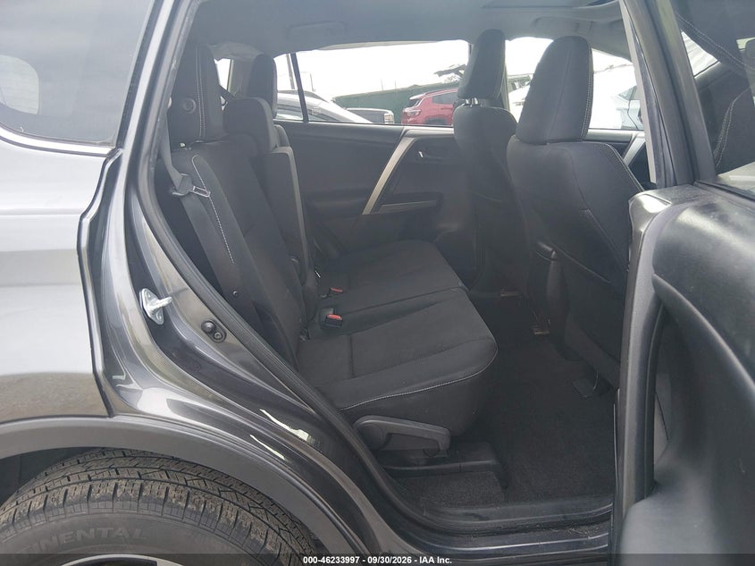 TOYOTA RAV4 - zdjęcie 5