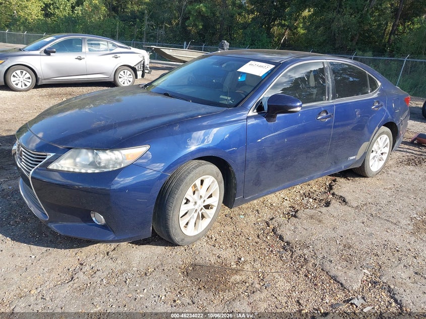 Vin: jthbw1gg3d2036838, lot: 46734016, lexus es 300h 20132