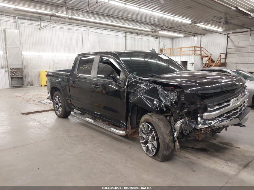 2022 CHEVROLET SILVERADO 1500 4WD  STANDARD BED LT