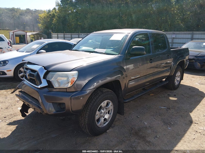 2015 Toyota Tacoma Prerunner, Right Front, IAAI, VIN 5TFJX4GN6FX037305 — photo 2