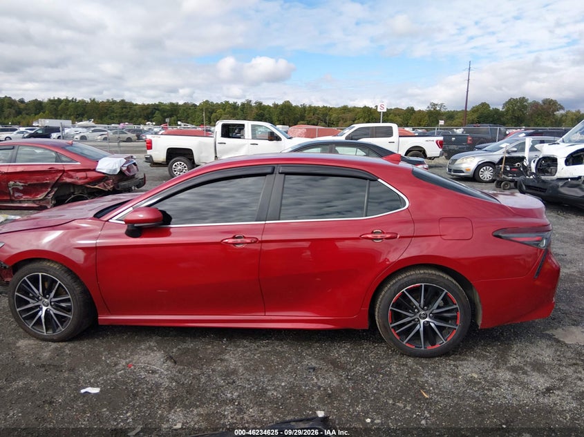 TOYOTA CAMRY - zdjęcie 14