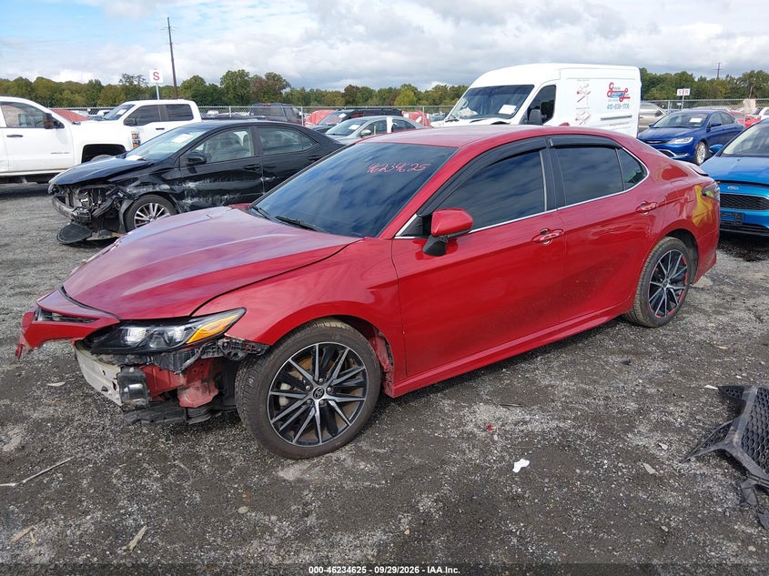 TOYOTA CAMRY