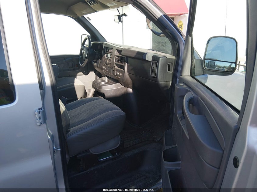 CHEVROLET EXPRESS 2500 2015 VIN 1GNWGPFG0F1270651