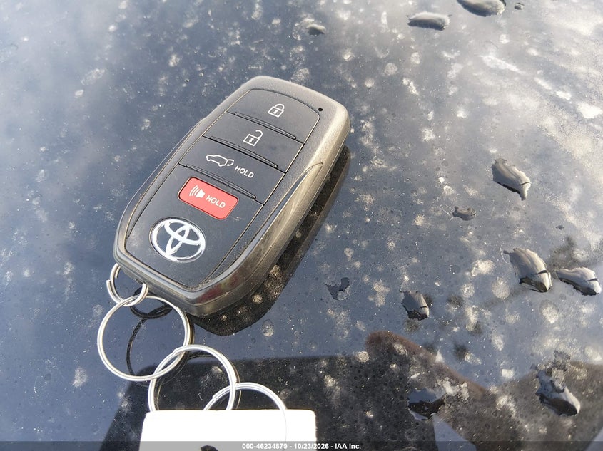 TOYOTA PRIUS - zdjęcie 11