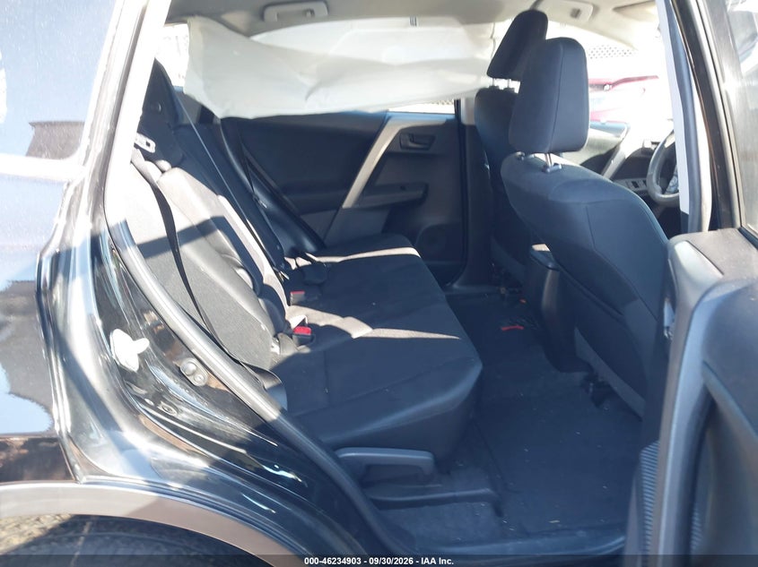 TOYOTA RAV4 - zdjęcie 8