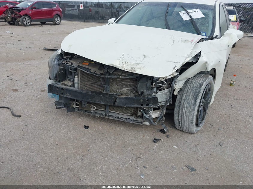 2011 INFINITI G37 JOURNEY · Фото 6