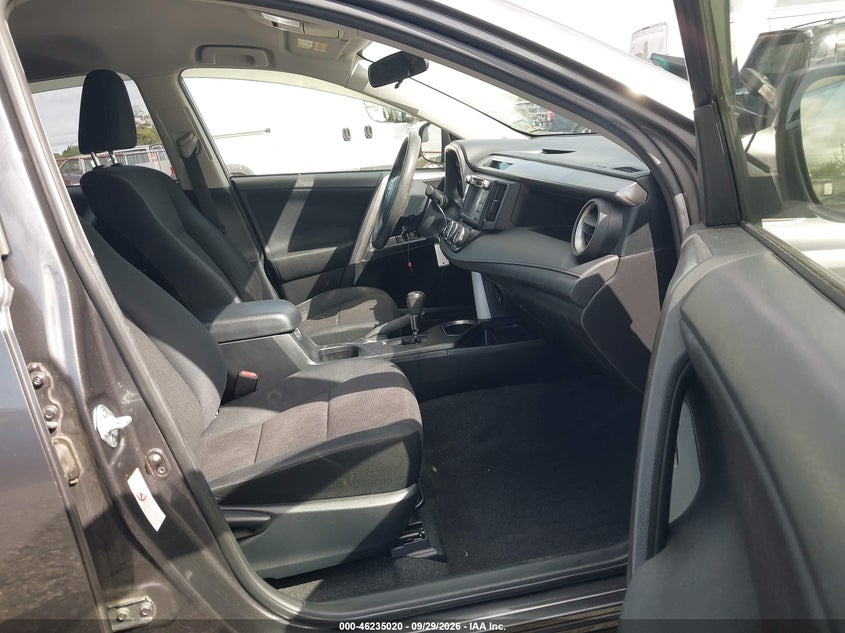 TOYOTA RAV4 - zdjęcie 5