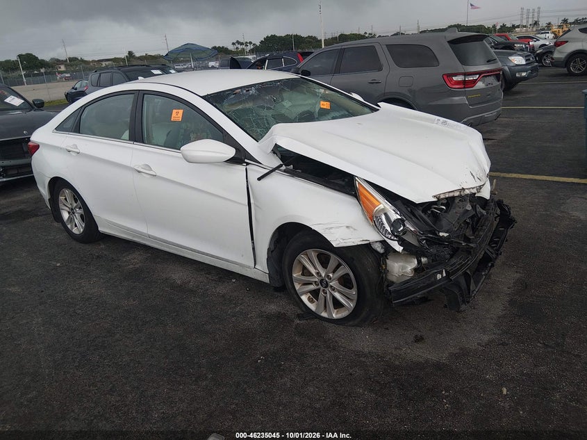 2013 HYUNDAI SONATA GLS