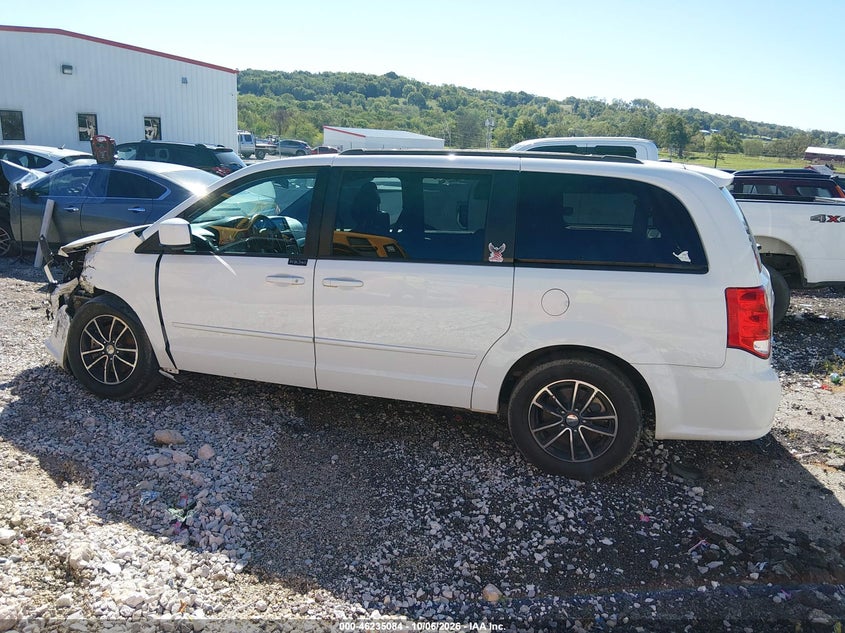 Фото 14 - DODGE GRAND CARAVAN