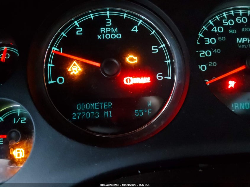 CHEVROLET TAHOE 2010 VIN 1GNMCBE33AR186158