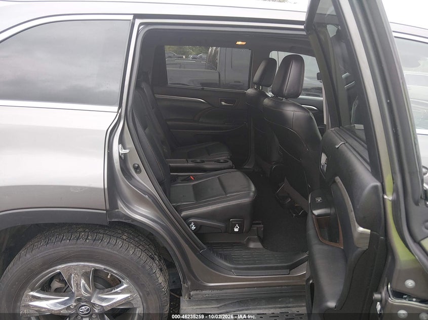 TOYOTA HIGHLANDER HYBRID - zdjęcie 8