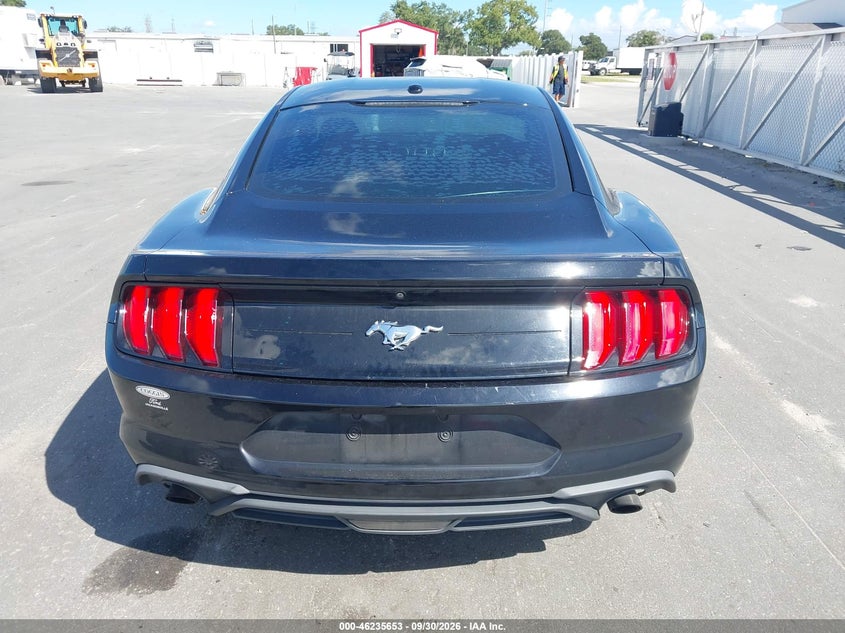 FORD MUSTANG - zdjęcie 16