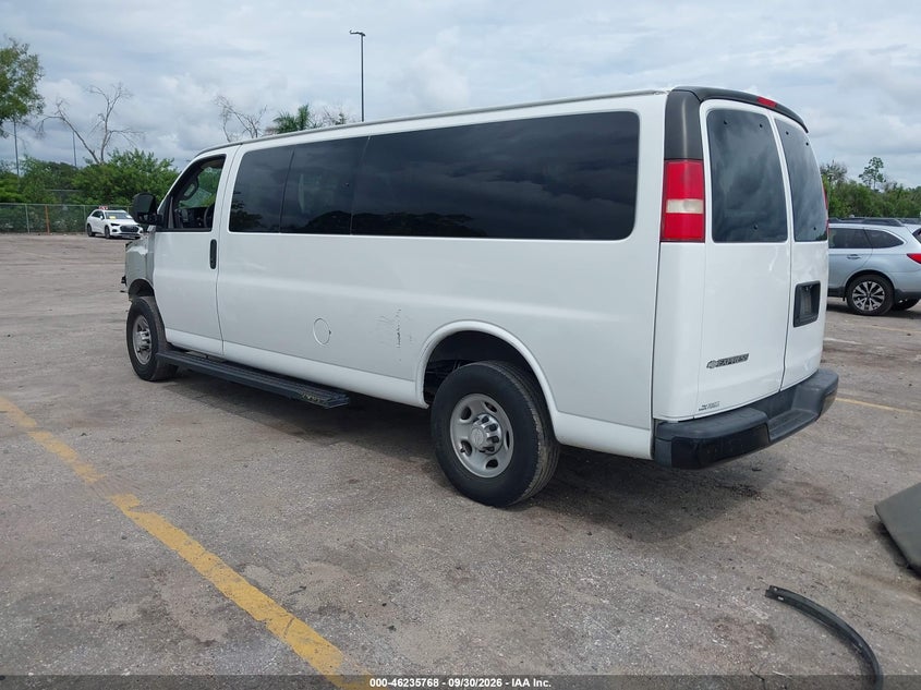 CHEVROLET EXPRESS 3500 2017 VIN 1GAZGNFF4H1128901
