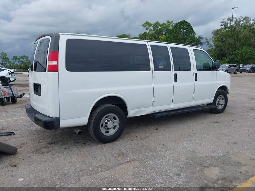 CHEVROLET EXPRESS 3500 2017 VIN 1GAZGNFF4H1128901