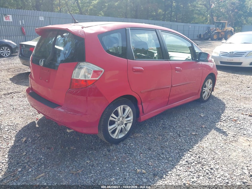 HONDA FIT 2011 VIN JHMGE8H52BC026873
