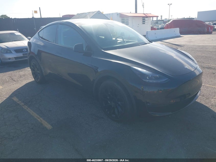 Vin: 7saygdee4ra218354, lot: 46735902, tesla model y long range dual motor all-wheel drive 2024 img_1