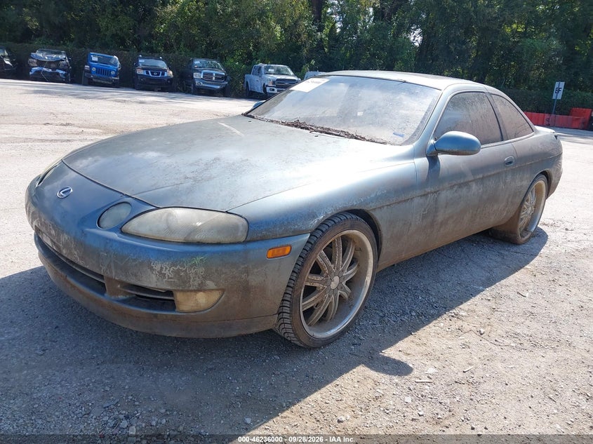 Фото 2 - LEXUS SC