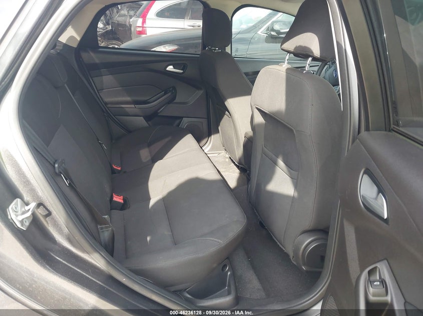 Фото 8 - FORD FOCUS
