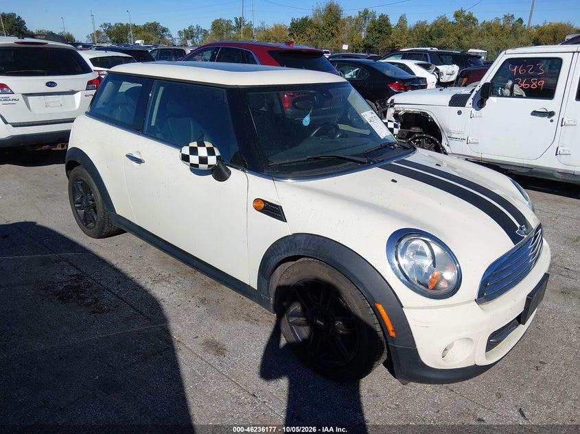 2013 MINI HARDTOP COOPER