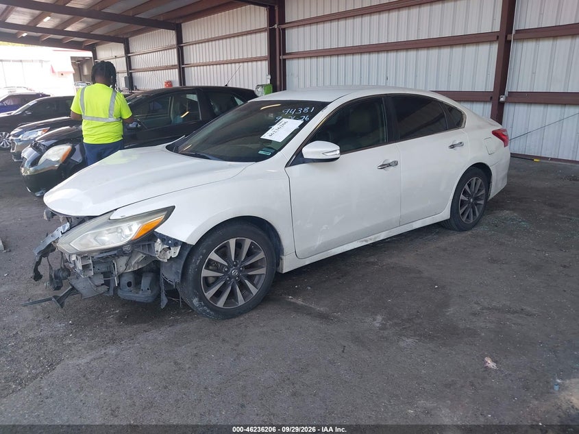 2017 Nissan Altima 2.5 Sl, Front End, IAAI, VIN 1N4AL3AP3HC160432 — photo 2