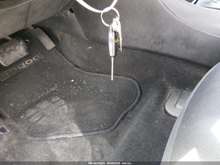 2012 DODGE AVENGER SE · Фото 11