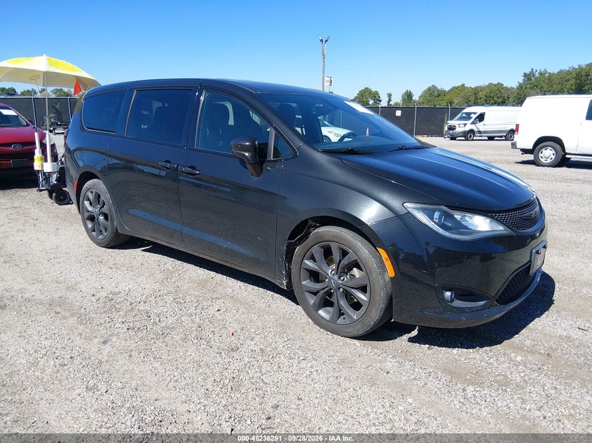 Vin: 2c4rc1fg2lr150548, lot: 46736285, chrysler pacifica touring 2020 img_1