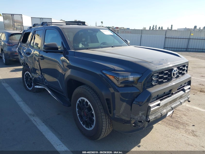 Vin: jteva5br7t5160035, lot: 46736313, toyota 4runner trd off road premium 2026 img_1