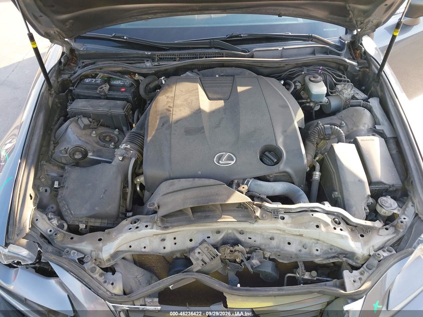 LEXUS IS 250 - zdjęcie 10