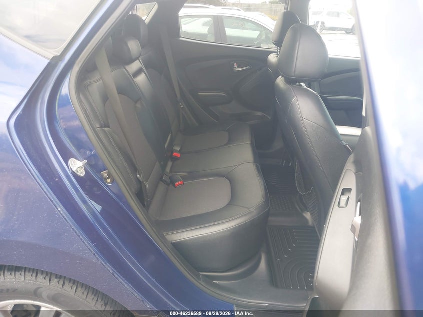 2011 HYUNDAI TUCSON auction photo 8