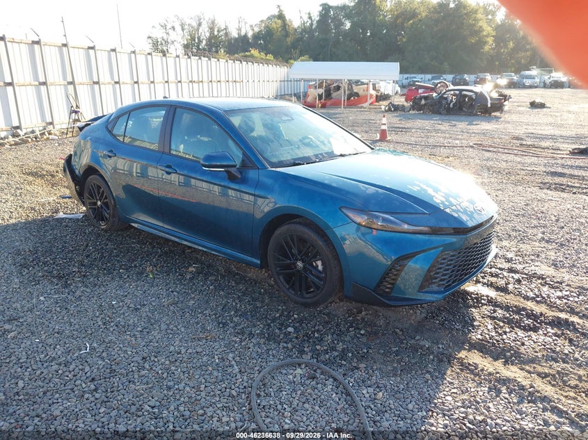TOYOTA CAMRY HYBRID SE