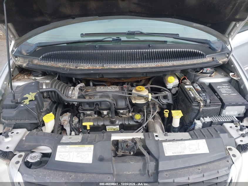 CHRYSLER TOWN & COUNTRY 2002 VIN 2C4GP54L82R672215