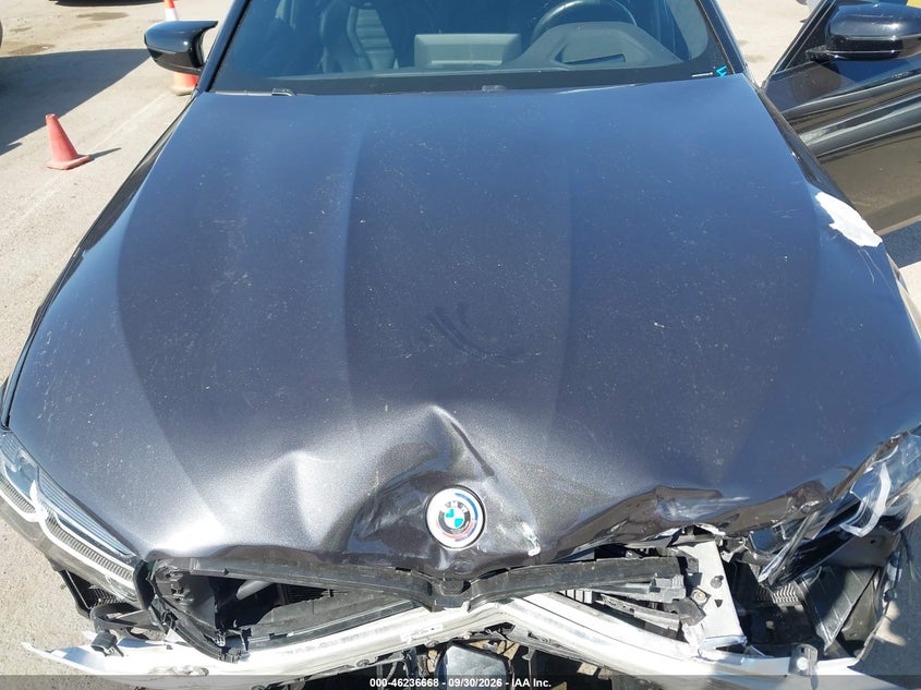 BMW M5 - zdjęcie 10
