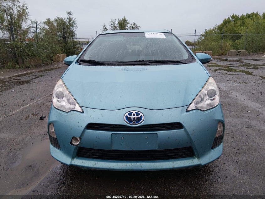 2013 TOYOTA PRIUS C THREE · Фото 12