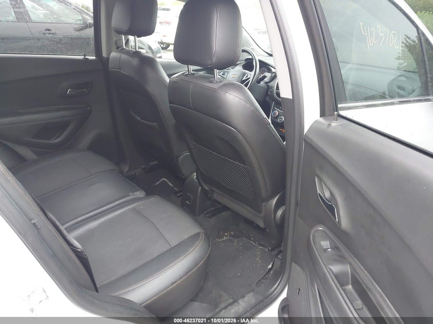 Photo 8 - CHEVROLET TRAX
