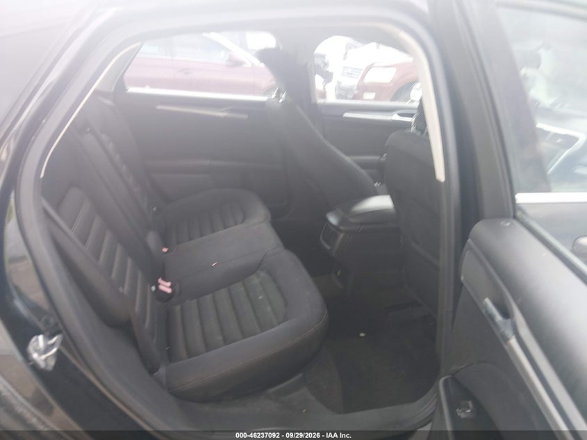 2013 FORD FUSION auction photo 8