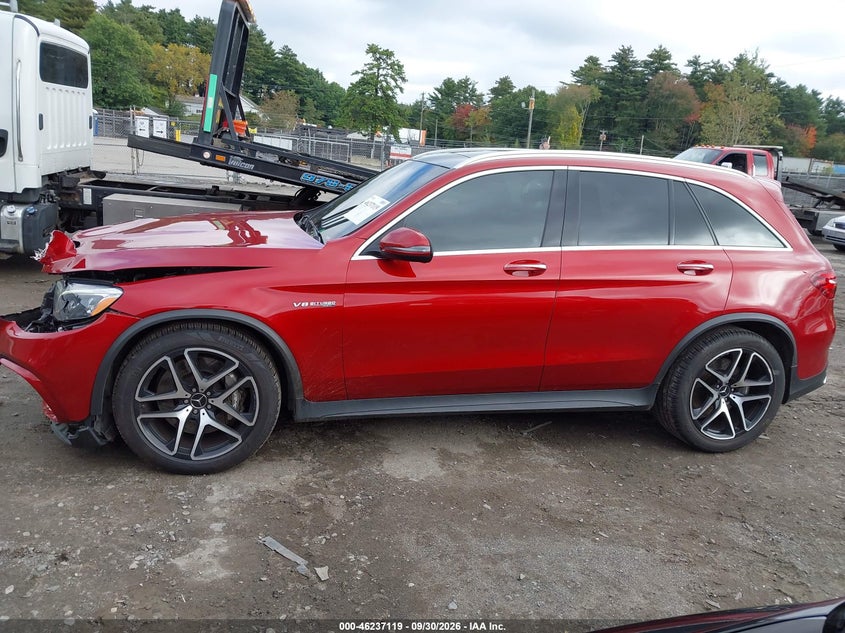 MERCEDES-BENZ AMG GLC 63 - zdjęcie 14