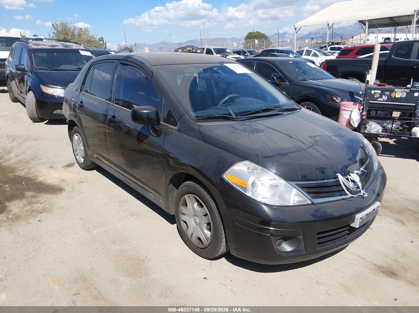 2011 Nissan Versa 1.8s
