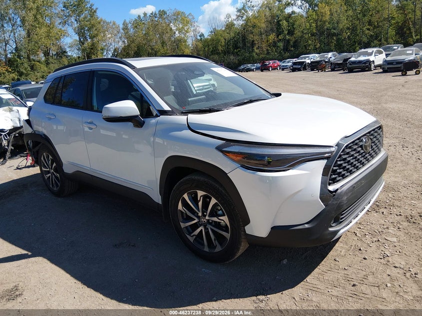 2024 TOYOTA COROLLA CROSS XLE