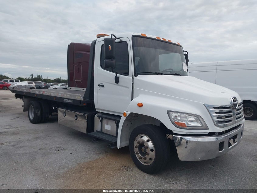 2010 HINO 258