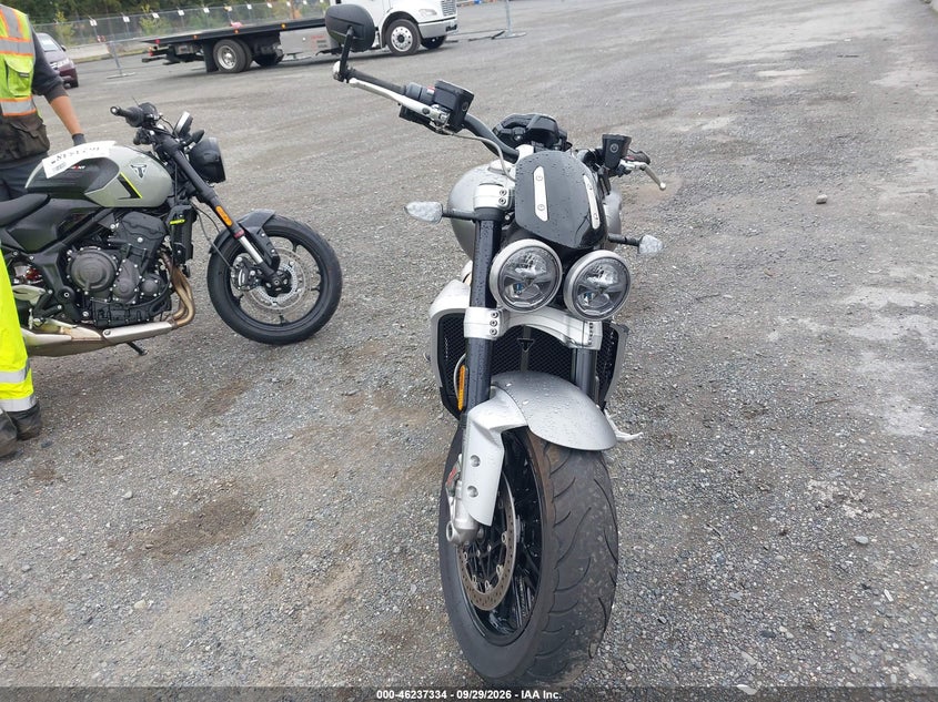 TRIUMPH ROCKET 3 2023