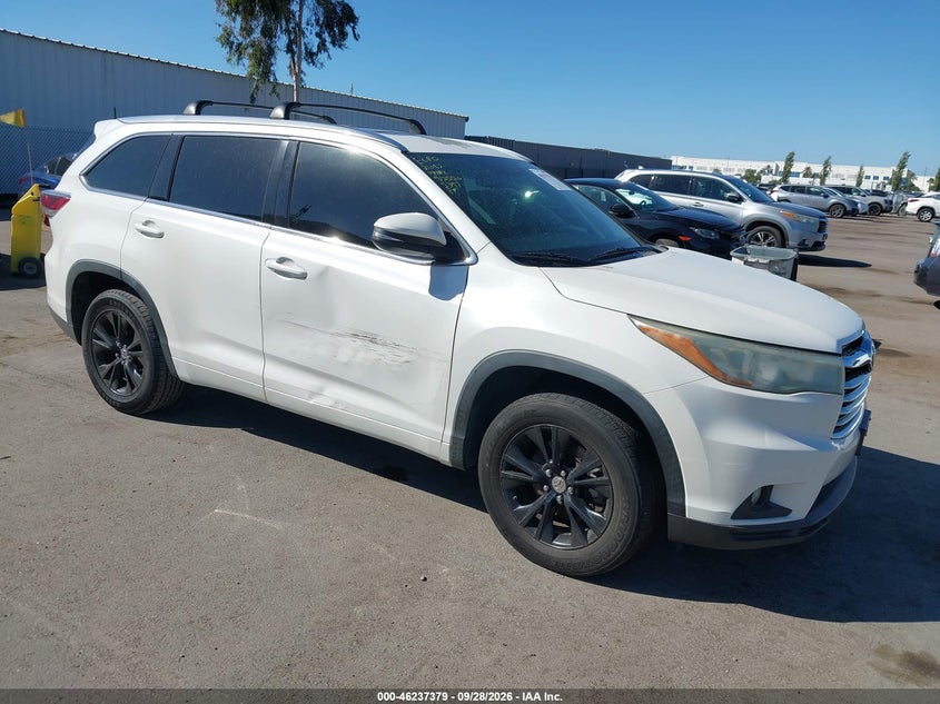 2015 TOYOTA HIGHLANDER XLE V6