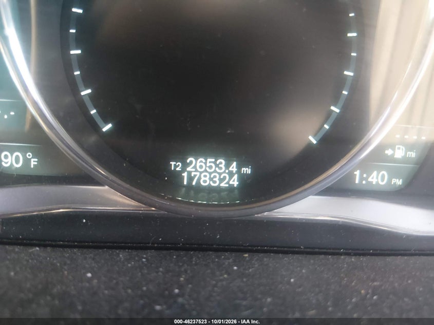 VOLVO XC60 - zdjęcie 15