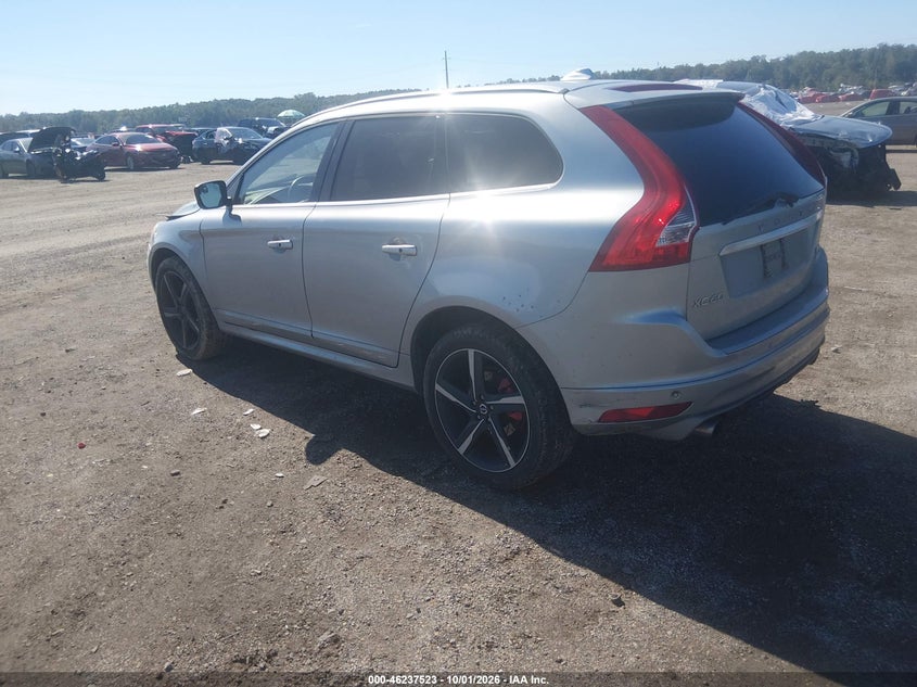 VOLVO XC60 - zdjęcie 3
