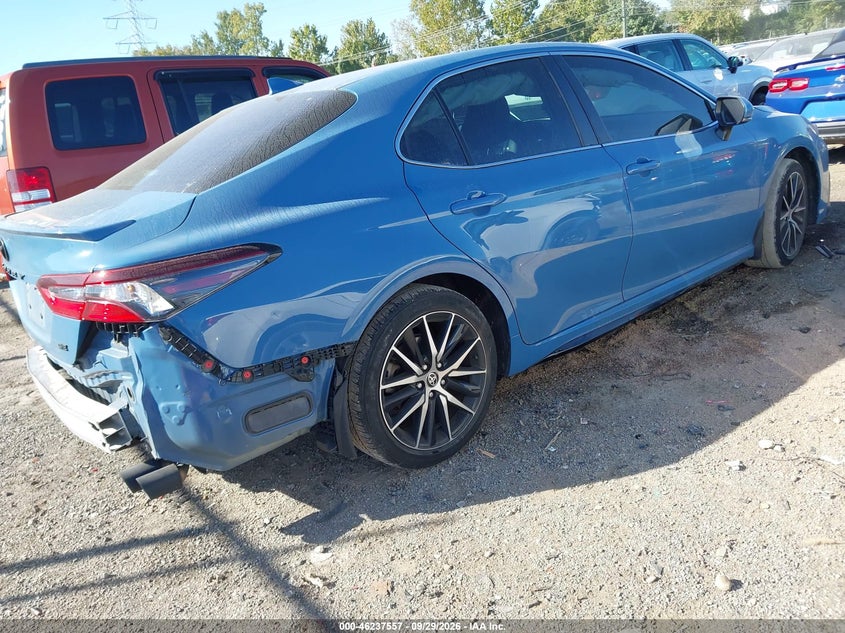 TOYOTA CAMRY - zdjęcie 4