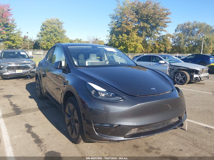 Vin: 7saygded6rf155266, lot: 46737802, tesla model y long range single motor rear-wheel drive/rwd 2024 img_1