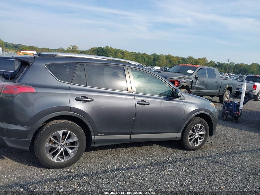 TOYOTA RAV4 HYBRID - zdjęcie 13