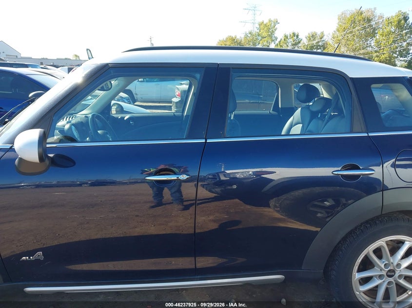 2016 MINI COUNTRYMAN COOPER S · Фото 15